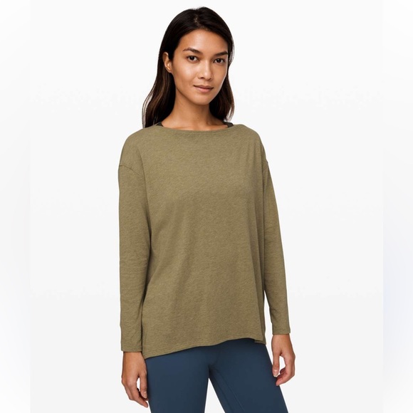 Lululemon Back In Action Long Sleeve Top - Picture 5 of 5